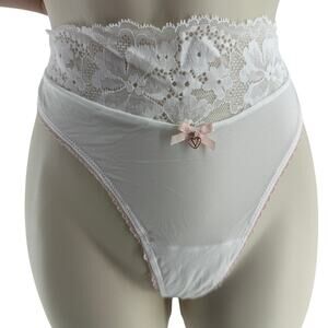 Victoria’s Secret Panty Thong Body By Victoria White Lace Rose Gold Heart XL